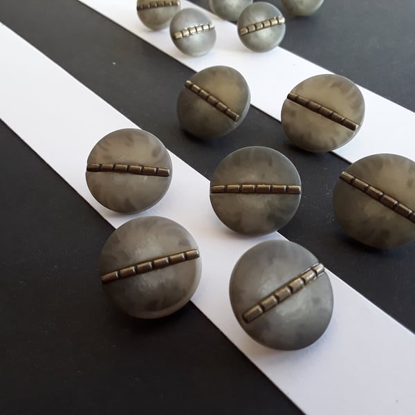 15mm & 21mm matching suit size, Grey mix Italian Polyester horn Antique Brass 