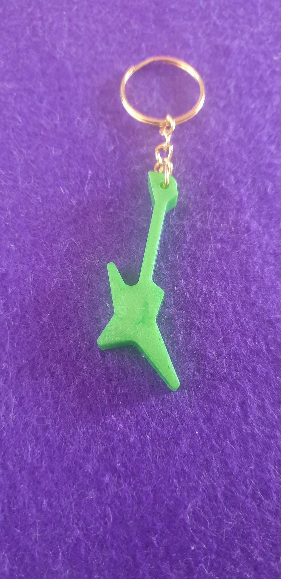 Green guitar keyring