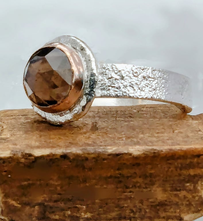 GOLD & Sterling Silver, 9 carat Gold and Rose Cut Quartz Ring