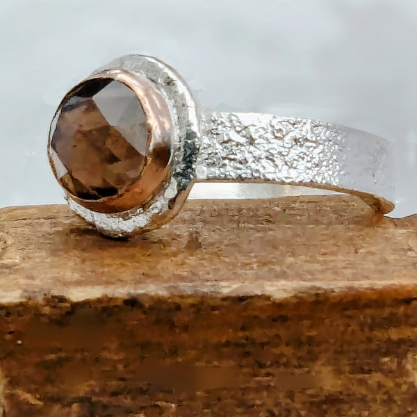 GOLD & Sterling Silver, 9 carat Gold and Rose Cut Quartz Ring