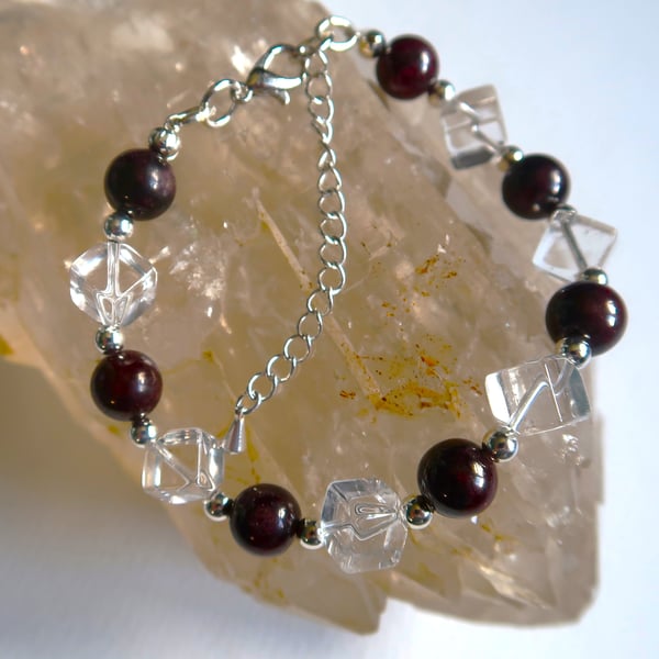 Red Garnet and Clear Quartz Bracelet. Calming and Protective. Free P&P in UK.