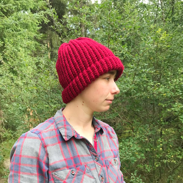 Chunky Knit Hat. Fisherman Style Hat. Knitted Beanie. Beanies. Red Beanie.