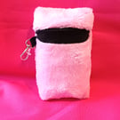 Tissue pack holder