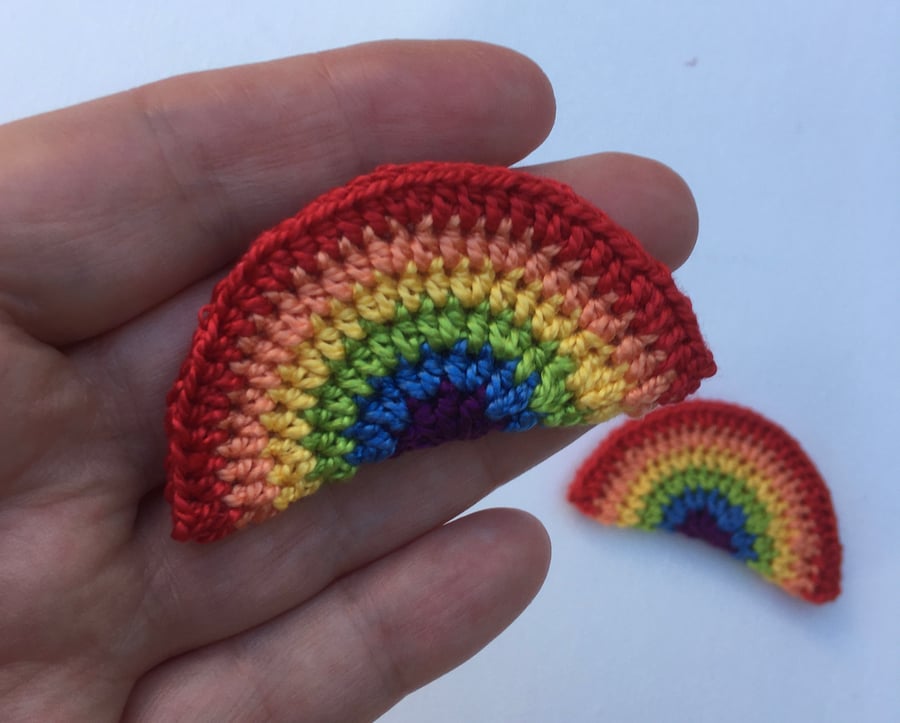 Mini crochet rainbow appliques x 2 