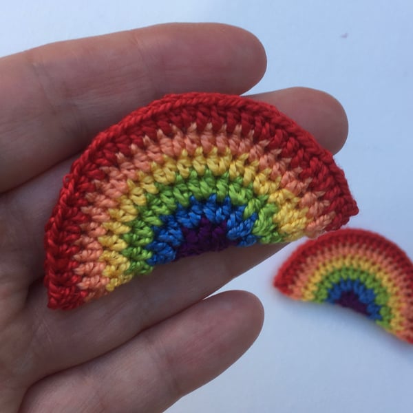 Mini crochet rainbow appliques x 2 