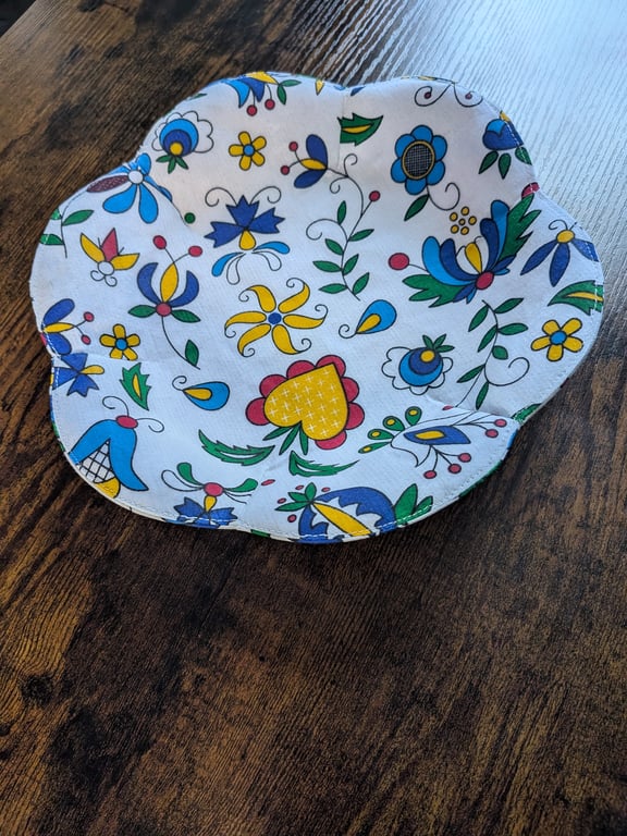 Handmade Folk Textile Bowl – Water-Resistant White Fabric Trinket Dish