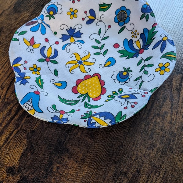 Handmade Folk Textile Bowl – Water-Resistant White Fabric Trinket Dish