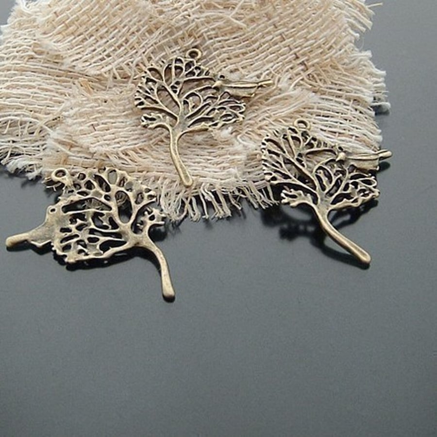 antique bronze vintage tree charm -1pcs