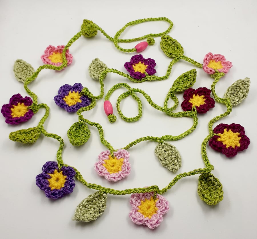 Crochet Floral Garland in Pink and Purple 