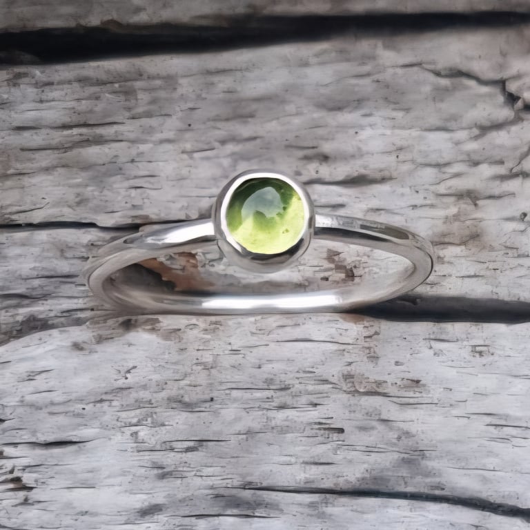 Peridot stack ring