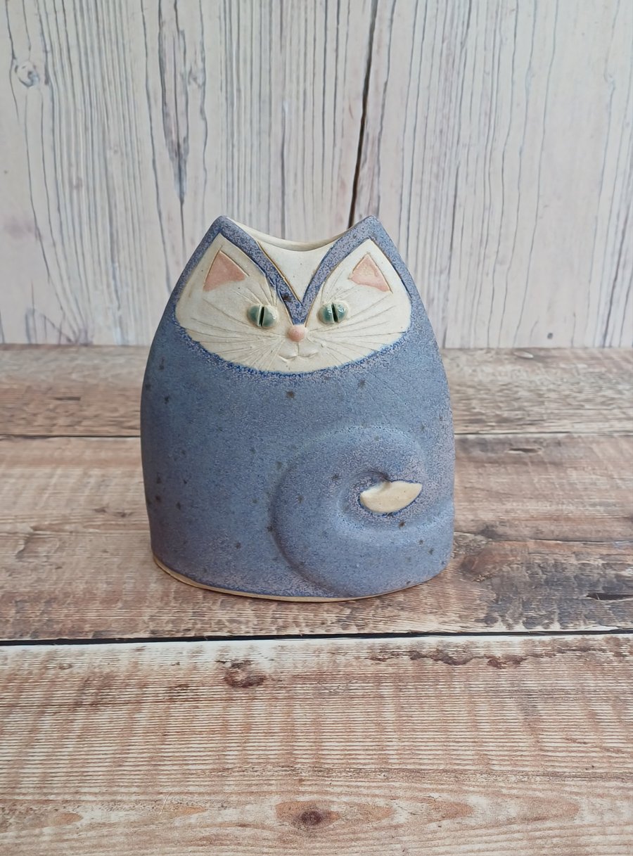 Handmade stoneware cat vase 