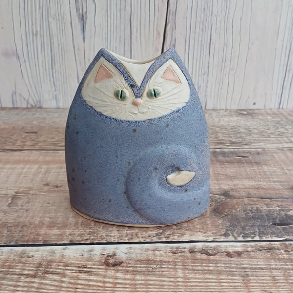 Handmade stoneware cat vase 