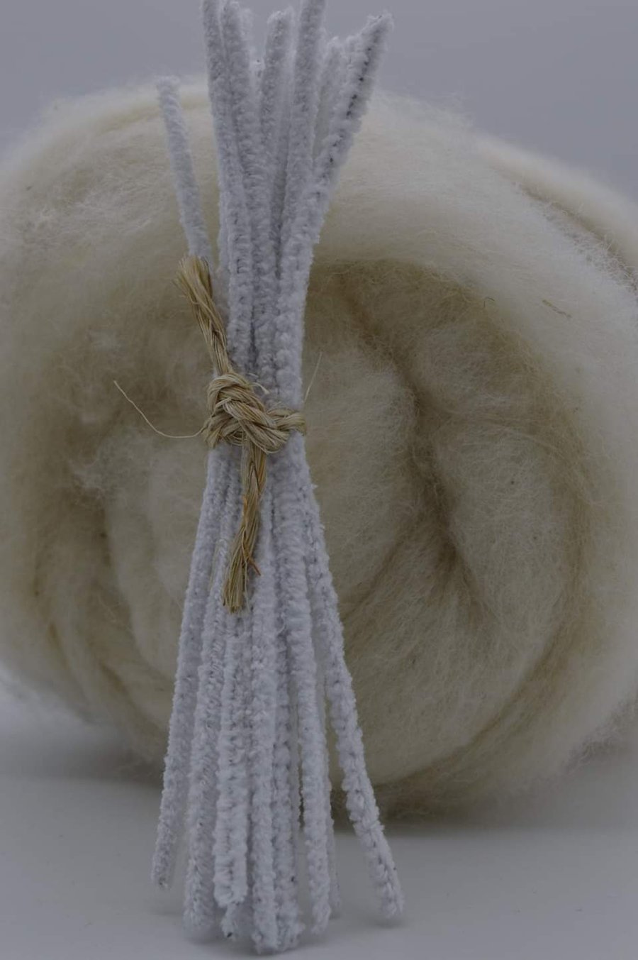 20 white chenille pipe cleaners