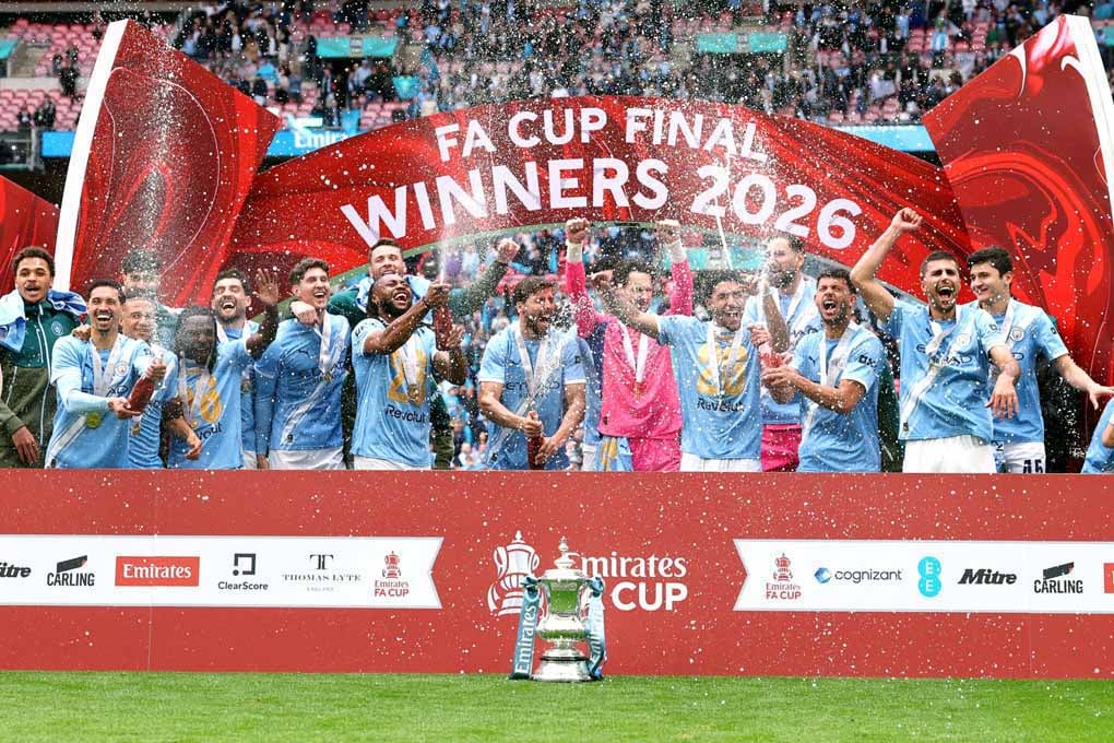 Manchester City FA Cup Winners 2026 Photograph Print