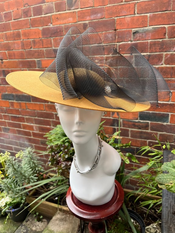 Beautiful Handmade hat, Hat for the Races, Hats for Ascot, Special Occasion Hats