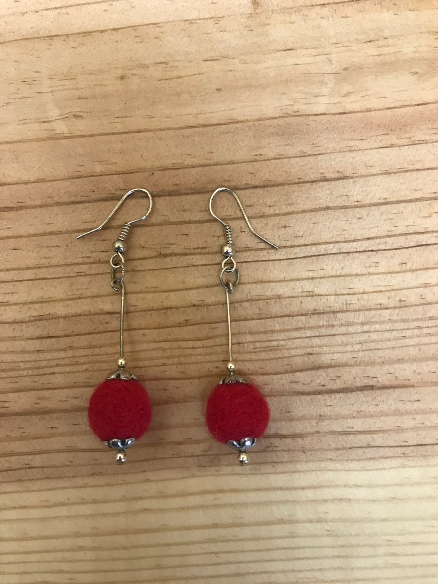  Felt Earrings. (329)