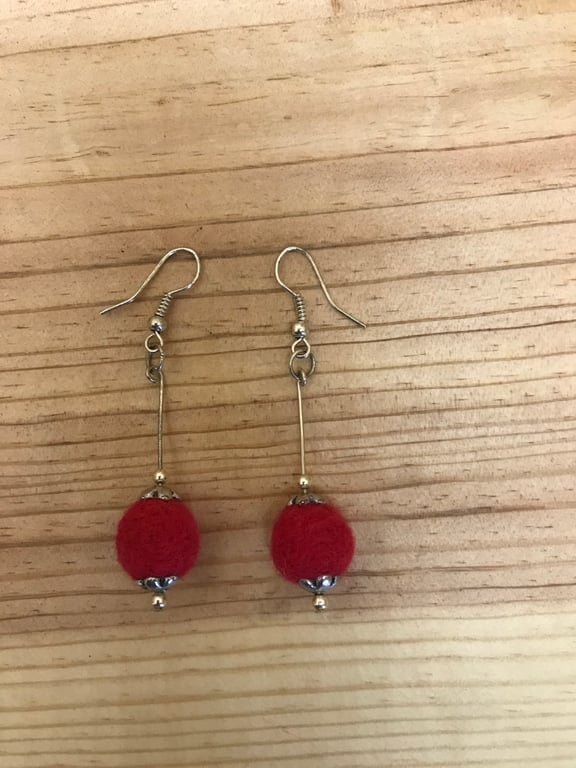  Felt Earrings. (329)