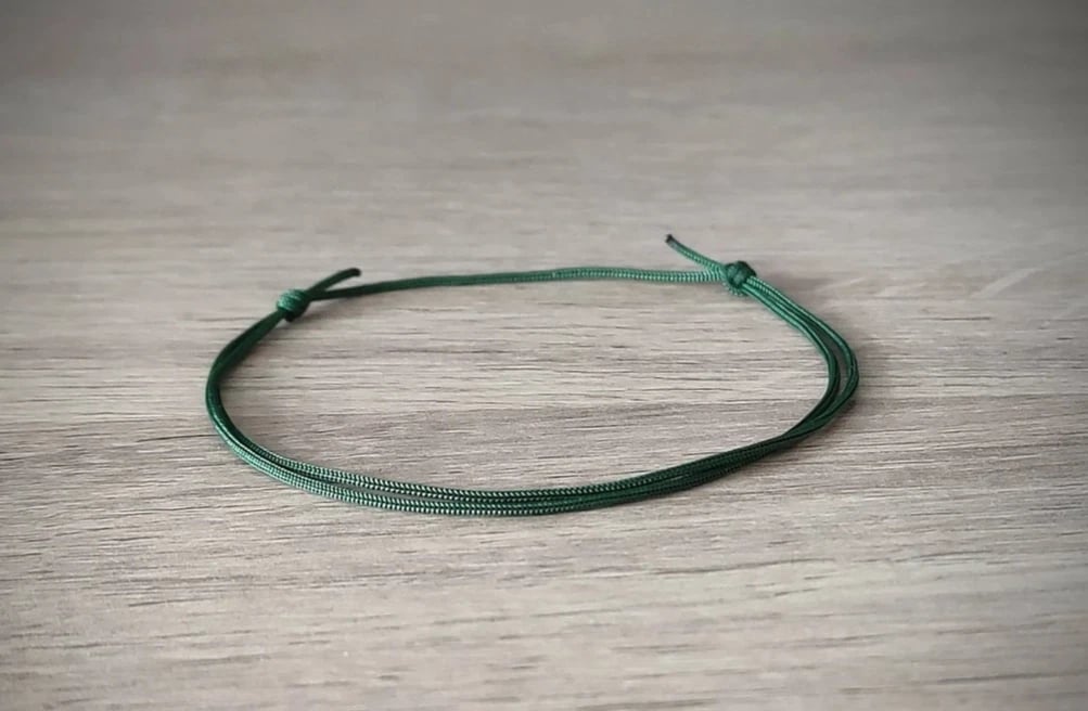 ARMY GREEN WAXED NYLON CORD BRACELET