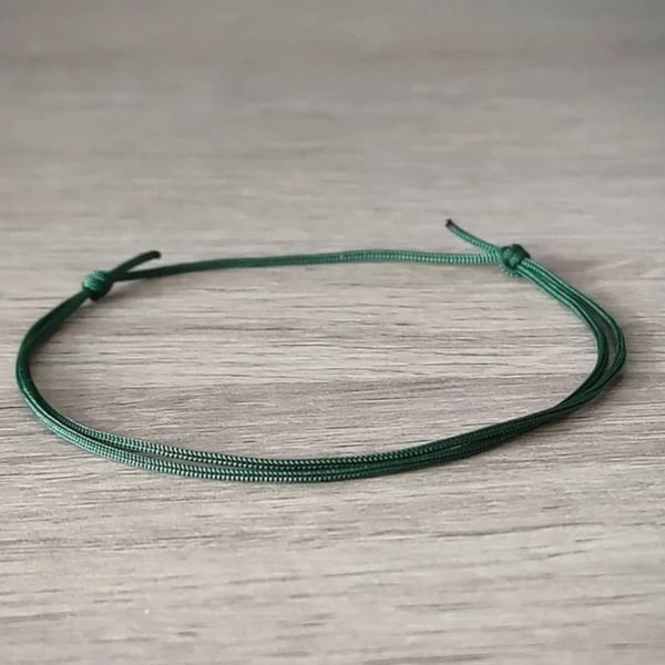 ARMY GREEN WAXED NYLON CORD BRACELET