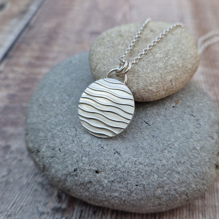 Sterling Silver Wavy Patterned Disc Necklace