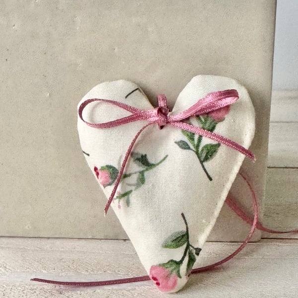 SALE 2026 - rosebud mini heart