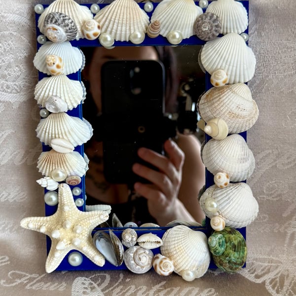 Handmade Mermaid Seashell Mirror – Coastal Beach Wall Decor with Real Shells