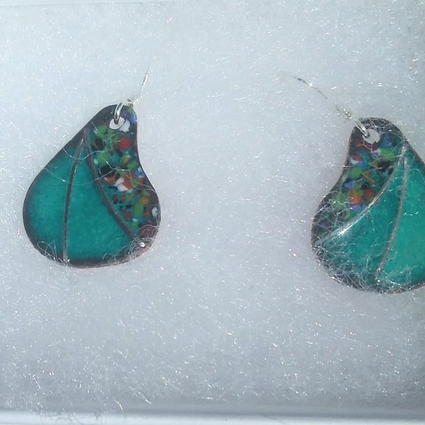 KIDNEY SHAPED ENAMELLED EARRINGS - SMALL & DAINTY WITH SILVER WIRE