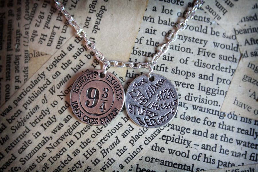 Magic Spell Witch Wizard Kings Cross Station Platform Necklace