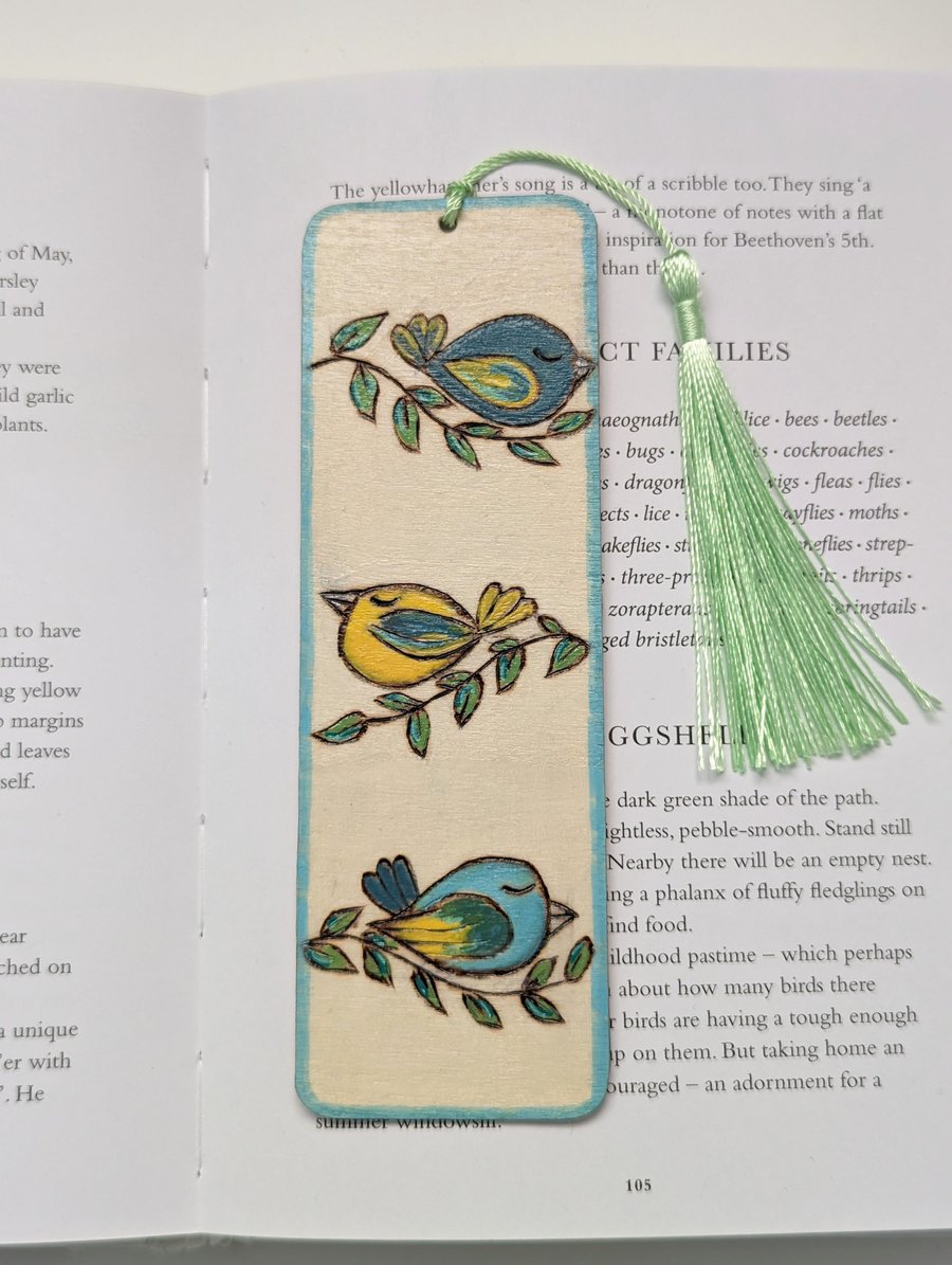 Bird wooden bookmark, cute birds pyrography gift for a bird lover 