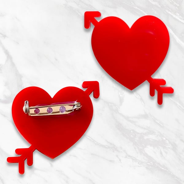 Heart with arrow brooch