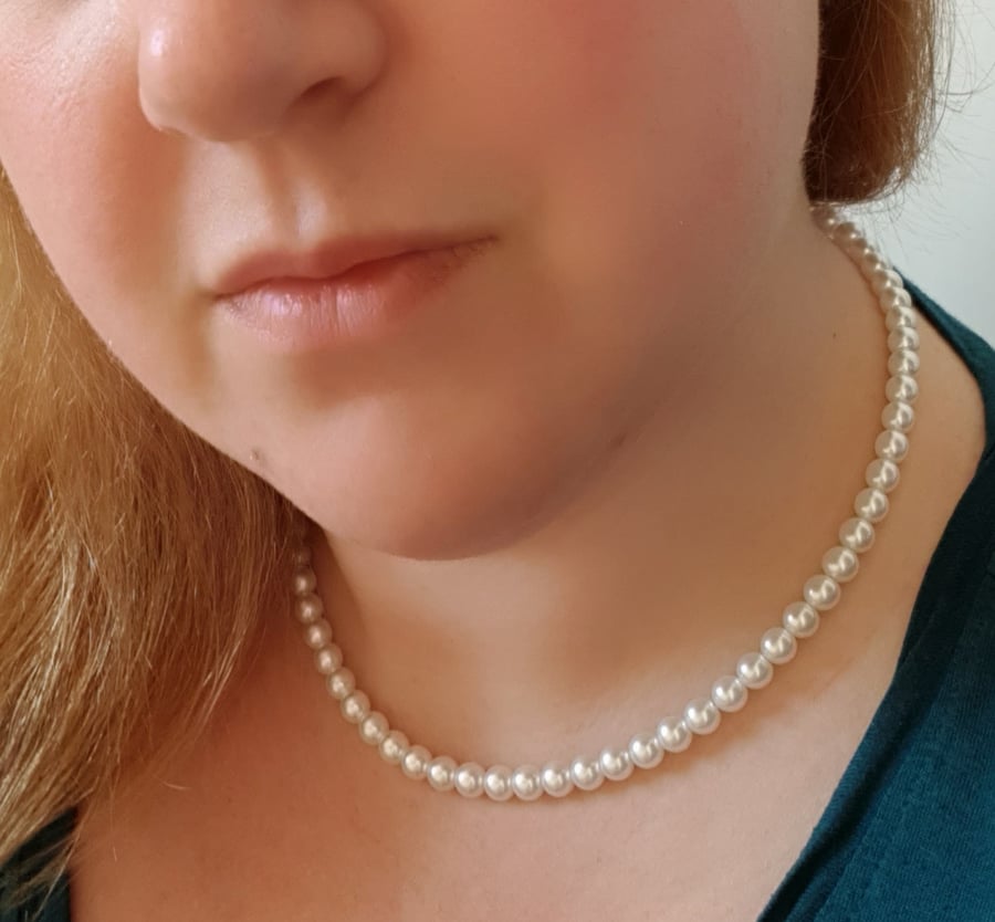 Ivory Glass Pearl Necklace.