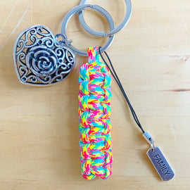 Family Keyring. Heart Keyring. Paracord Keyring. Mothers Day Gift. Key Fob. Keys