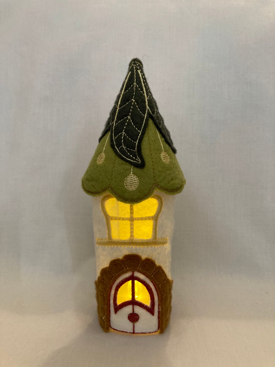 Felt Fairy tea light house 