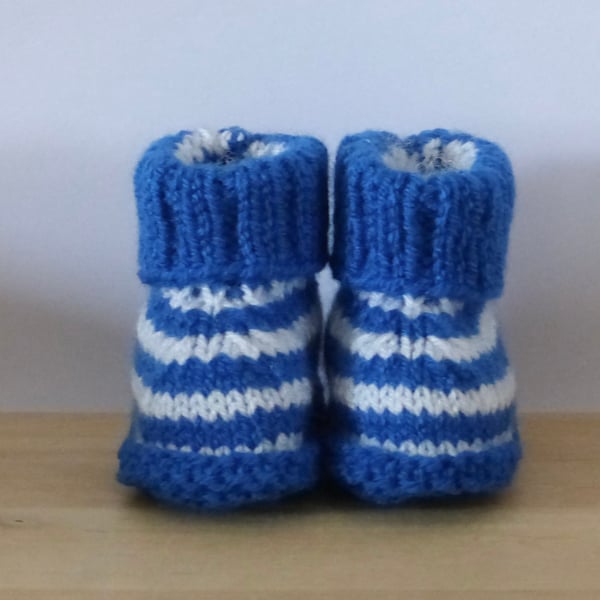 knitted Baby Booties
