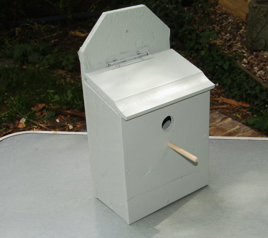 Green Wooden Blue Tit & Great Tits Wild Bird Nesting Box Nest Garden House