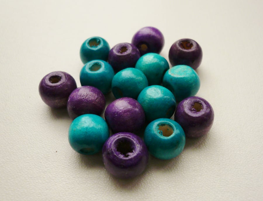 16 Purple and Turquoise Round Wooden Beads