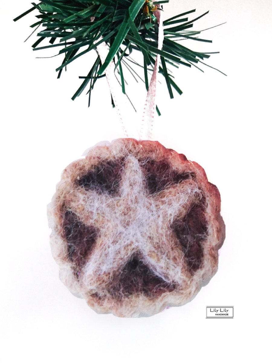 Needle felted Mince Pie Hanging decoration by Lily Lily Handmade 