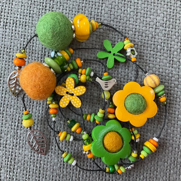 “Spring Garden I” lariat necklace
