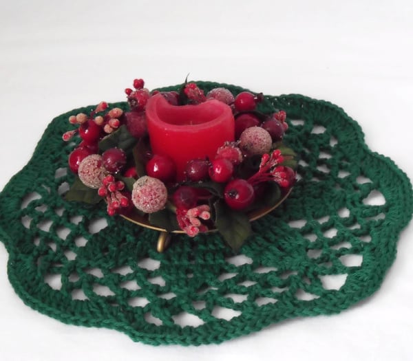 green crocheted christmas doily, cotton candle mat table decoration