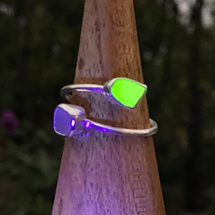 RARE UV & White Seaglass and Sterling Silver Spiral Adjustable Ring - 1353