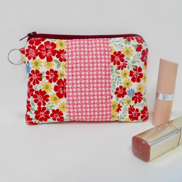 Coin purse in pink fabrics