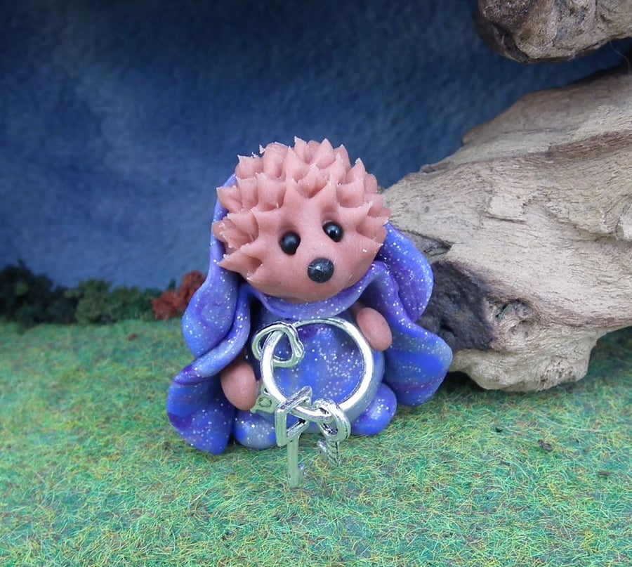 High'n'Over Hedgehog 'Lief' OOAK Sculpt by Ann Galvin Gnome Village