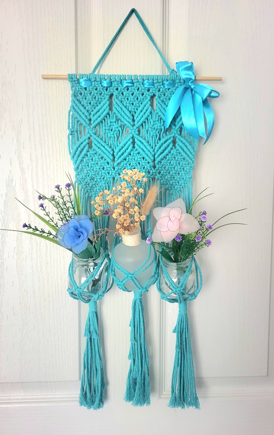 Macrame hanging triple basket