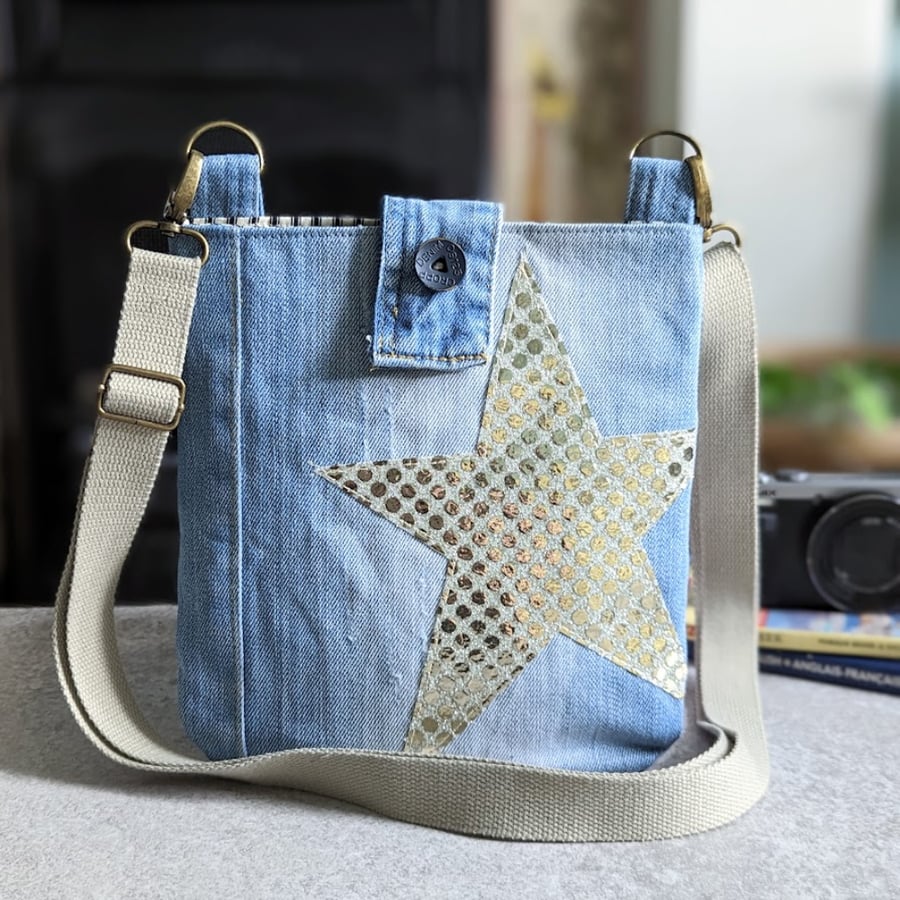 Star cross body bag on sale