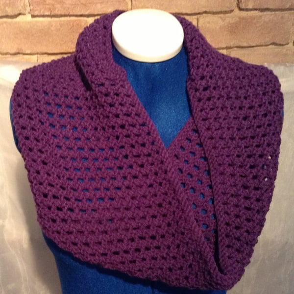 Purple Knitted Snood
