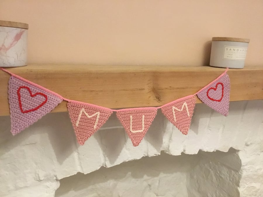 Mum bunting 