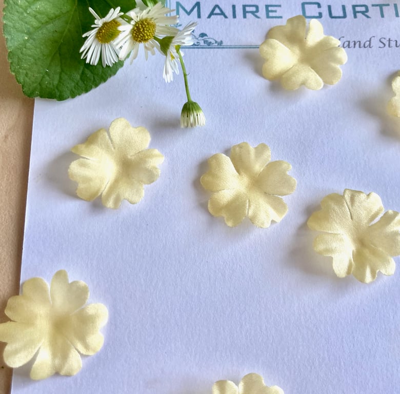 Hand Crafted 3D Silk Primrose Flowers