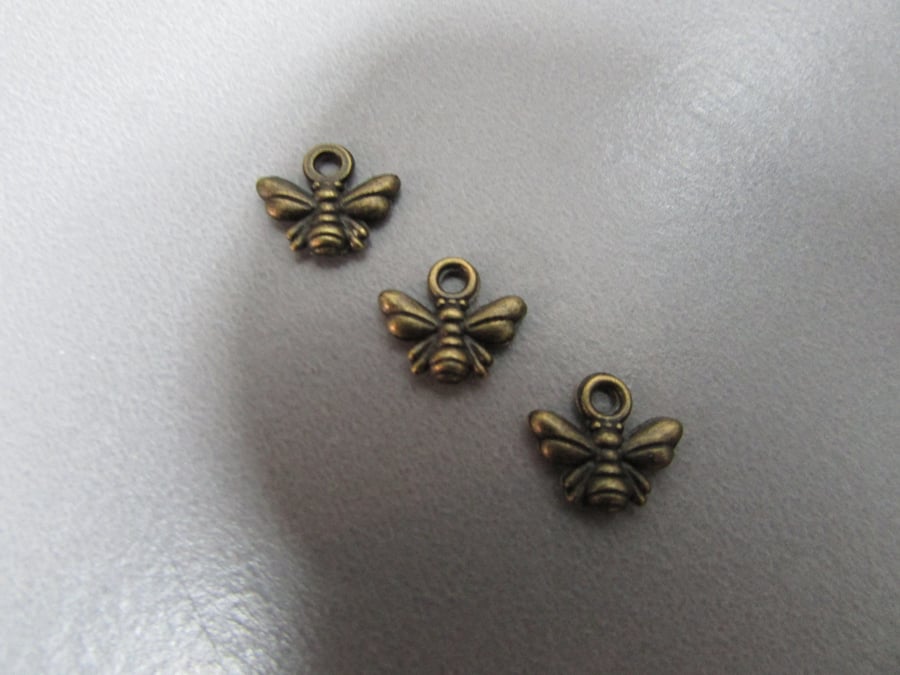 Bronze Bee Jewellery making charm pendant X 3