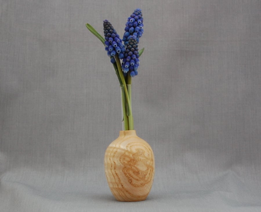 Ripple Ash Bud Vase