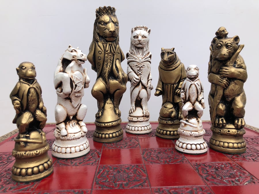 Reynard the fox Chess set - Large chess pieces - Chess pieces only